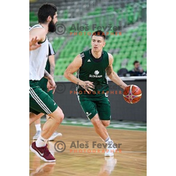 Matic Rebec in action during training of the Slovenian national basketball team in Arena Stozice, Ljubljana, Slovenia on November 21, 2017