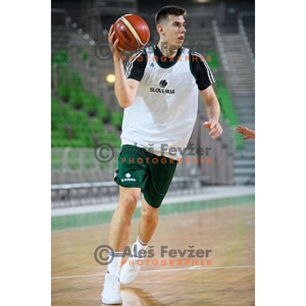 Vlatko Cancar in action during training of the Slovenian national basketball team in Arena Stozice, Ljubljana, Slovenia on November 21, 2017