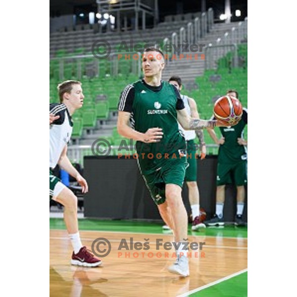 Gregor Hrovat in action during training of the Slovenian national basketball team in Arena Stozice, Ljubljana, Slovenia on November 21, 2017