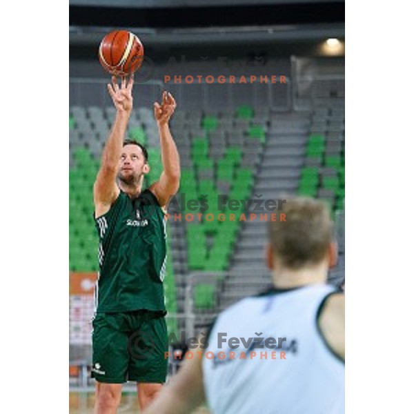 Sasa Zagorac in action during training of the Slovenian national basketball team in Arena Stozice, Ljubljana, Slovenia on November 21, 2017