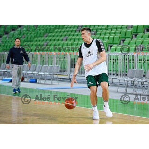 Vlatko Cancar in action during training of the Slovenian national basketball team in Arena Stozice, Ljubljana, Slovenia on November 21, 2017