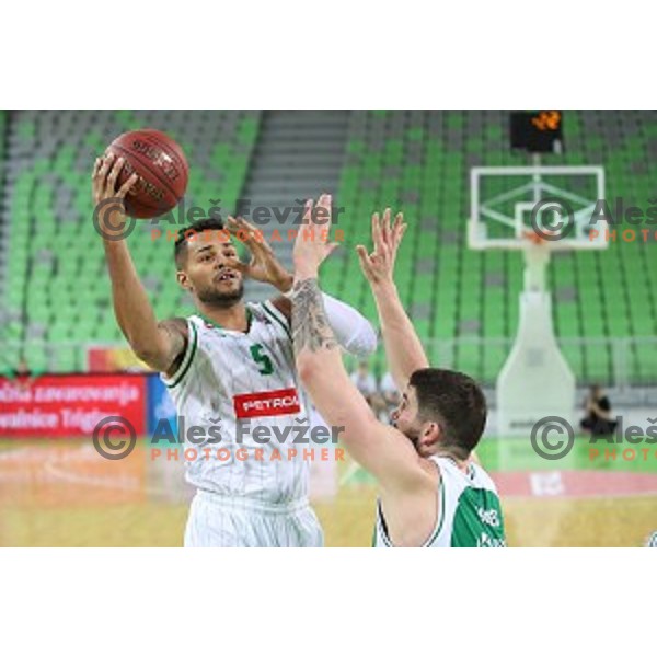 Devin Oliver in action during Nova KBM league basketball match between Petrol Olimpija and Krka in SRC Stozice, Ljubljana, Slovenia on December 21, 2017