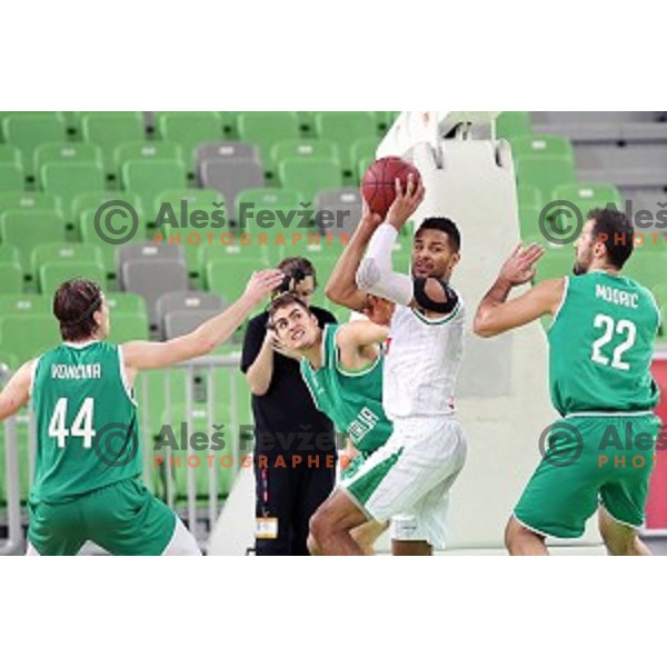 Devin Oliver in action during Nova KBM league basketball match between Petrol Olimpija and Ilirija in SRC Stozice, Ljubljana, Slovenia on December 29, 2017