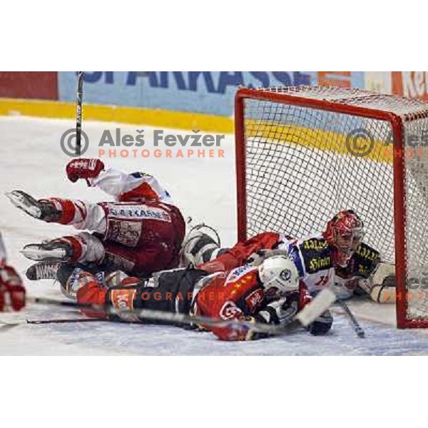 Healey and Verner at ice-hockey game Acroni Jesenice-KAC in Ebel league,played in Podmezakla, Jesenice, Slovenia 18.12.2007.KAC won after penalty shot-out 2:1. Photo by Ales Fevzer 