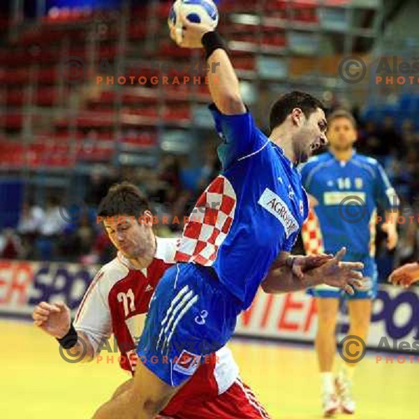 Norway, Stavanger, 18/01/2008. Renato SULIC (3) during the second European Handball Championship preliminary match against Czech Republic. 
