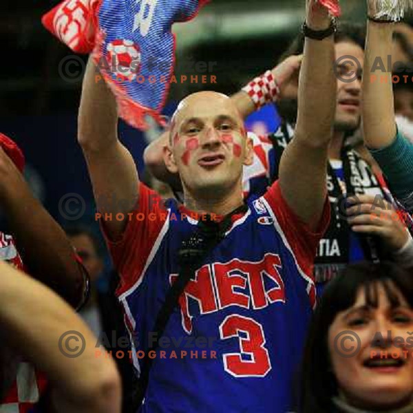 Norway, Stavanger, 20/01/2008. Croatian team supporter with Drazen PETROVIC\'S number 3 Nets (basketball) dress during the third European Handball Championship preliminary match against Slovenia.