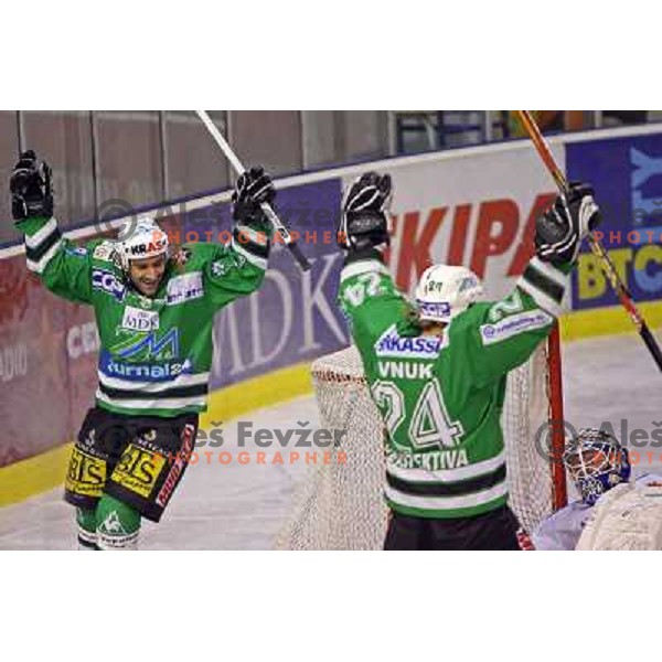 Intranuovo and Vnuk celebrate goal at ice-hockey game ZM Olimpija- Alba Volan in Ebel league,played in Ljubljana 20.1.2007. ZM Olimpija won the game 5:0.Photo by Ales Fevzer 