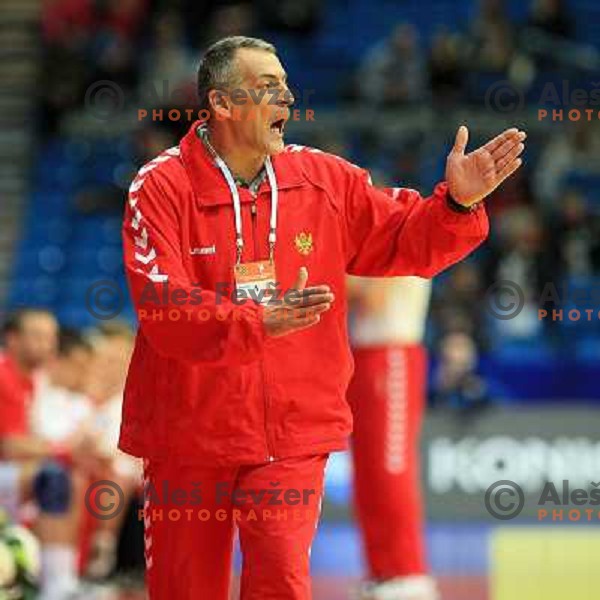 Norway, Stavanger, 24/01/2008. Ranko POPOVIC, Montengro team headcoach during European Handball Championship main round match Poland - Montenegro.