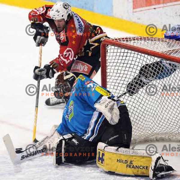 Dejan Varl at fourth game of EBEL quater final , Jesenice - Linz 