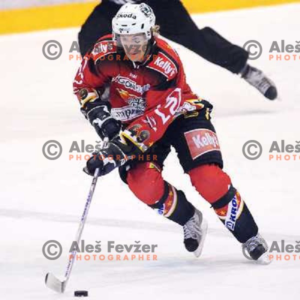 Henrik Malmstrom at fourth game of EBEL quater final , Jesenice - Linz 