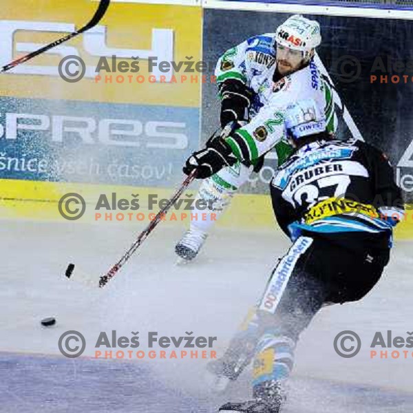 Kevin Mitchel at EBEL league fourth game of Semi-final of Ebel league, ZM Olimpija - Blackwings LINZ, Tivoli, Ljubljana 