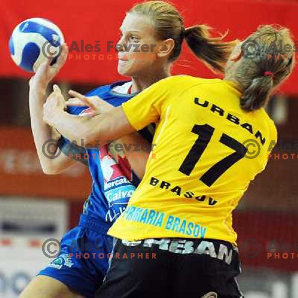 Barbara Varlec at EHF cup winners\' cup semifinal match Krim Mercator - Rulmentul-Urban Brasov, Ljubljana 