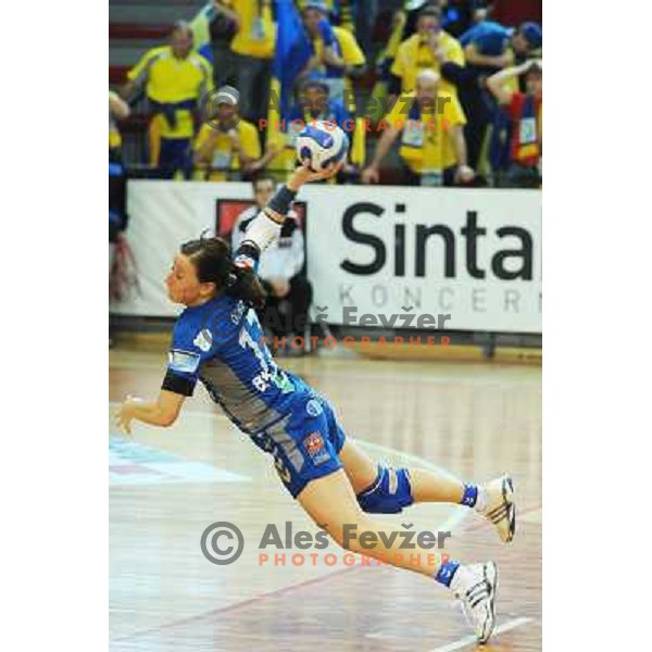 Tanja Oder at EHF cup winners\' cup semifinal match Krim Mercator - Rulmentul-Urban Brasov, Ljubljana 