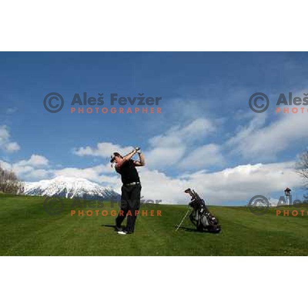Second shot on par 4 at hole number 9 during opening day of play in season 2008 at Lakes Golf Course at Bled (Slovenia) on 14.3.2008. Photo by Ales Fevzer 