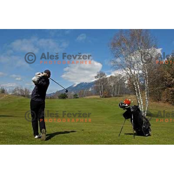 Second shot on par 5, hole nr.7 during opening day of play in season 2008 at Lakes Golf Course at Bled (Slovenia) on 14.3.2008. Photo by Ales Fevzer 
