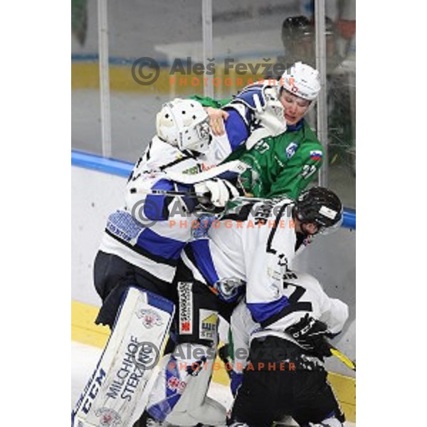 MArk Cepon of SZ Olimpija in action during Alps League ice-hockey match between SZ Olimpija and Weihenstephan in Ljubljana, Slovenia on November 14, 2020