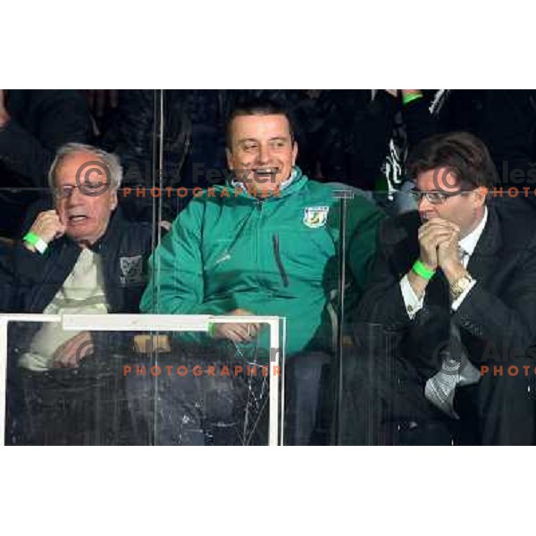 Joc Pececnik (in the middle) at sixth game of the Final of EBEL league between ZM Olimpija and Red Bulls Salzburg, played in Ljubljana 25.3.2008. Red Bulls Salzburg won the game 3:2 and series 4:2 and became Champions of EBEL league. Photo by Ales Fevzer