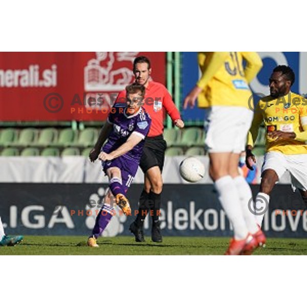 Rudi Pozeg Vancas in action during Prva Liga Telekom Slovenije 2020-2021 football match between Bravo and Maribor in Ljubljana, Slovenia on November 21, 2020