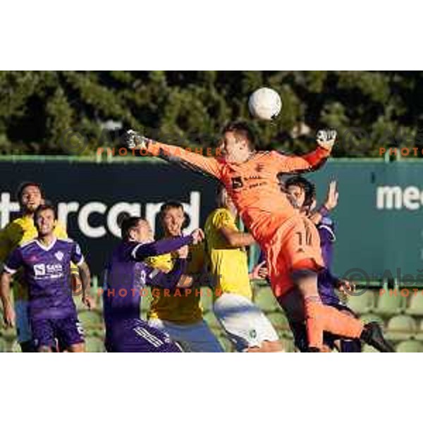 Azbe Jug of Maribor in action during Prva Liga Telekom Slovenije 2020-2021 football match between Bravo and Maribor in Ljubljana, Slovenia on November 21, 2020