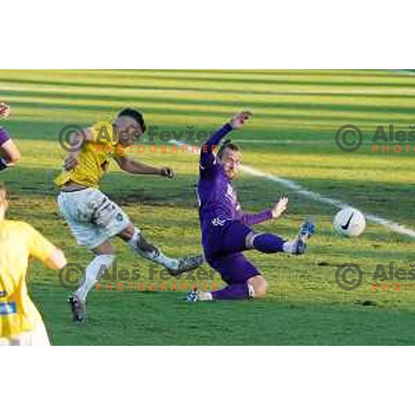 Spiro Pericic of Maribor in action during Prva Liga Telekom Slovenije 2020-2021 football match between Bravo and Maribor in Ljubljana, Slovenia on November 21, 2020