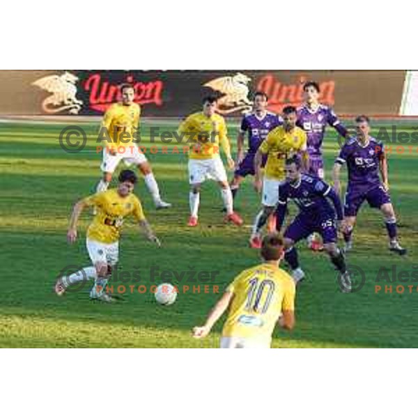 Zan Trontelj of Maribor in action during Prva Liga Telekom Slovenije 2020-2021 football match between Bravo and Maribor in Ljubljana, Slovenia on November 21, 2020