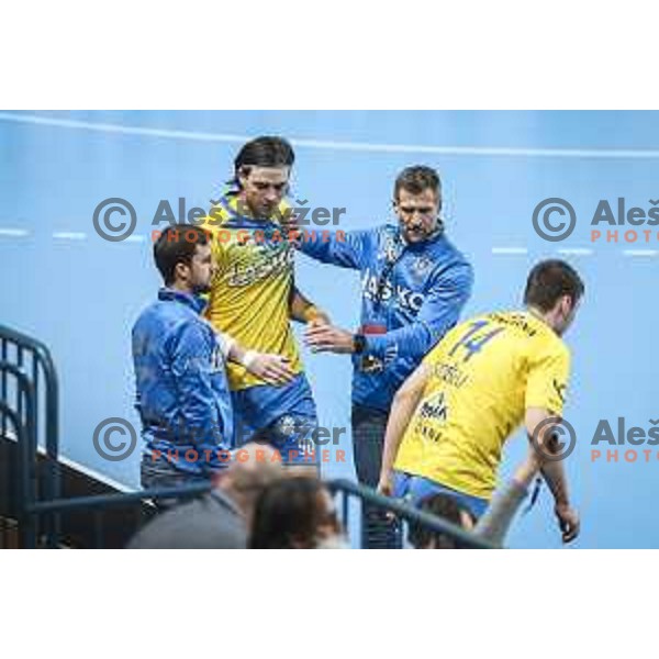 Veron Nacinovic and Tomaz Ocvirk, head coach of Celje Pivovarna Lasko in action during EHF Champions League handball match between Celje Pivovarna Lasko and Nantes in Zlatorog Arena in Celje, Slovenia on November 25, 2020