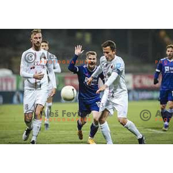 Klemen Nemanic vs Rudi Vancas Pozeg in action during Prva liga Telekom Slovenije football match between Maribor and Tabor in Ljudski vrt, Maribor, Slovenia on November 28, 2020