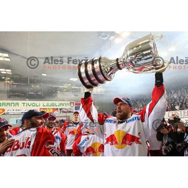Red Bulls Salzburg players celebrate victory in sixth game of the Final of EBEL league between ZM Olimpija and Red Bulls Salzburg, played in Ljubljana 25.3.2008. Red Bulls Salzburg won the game 3:2 and series 4:2 and became Champions of EBEL league. Photo