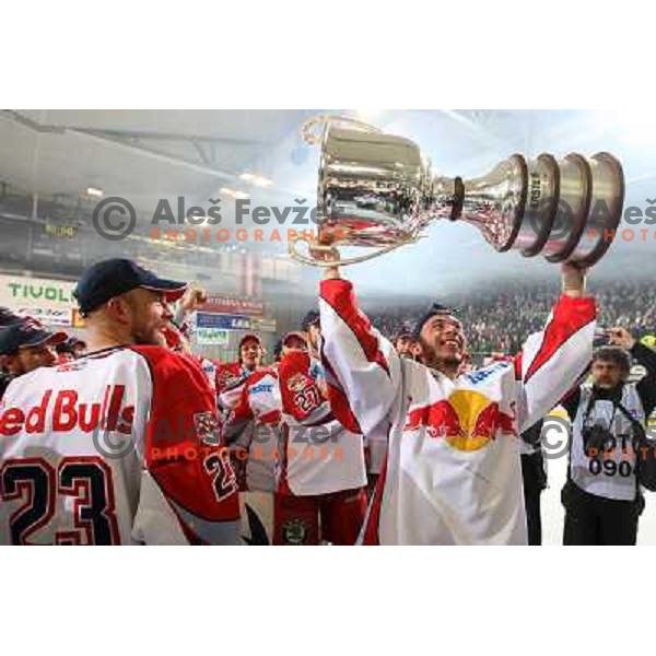 Red Bulls Salzburg players celebrate victory in sixth game of the Final of EBEL league between ZM Olimpija and Red Bulls Salzburg, played in Ljubljana 25.3.2008. Red Bulls Salzburg won the game 3:2 and series 4:2 and became Champions of EBEL league. Photo