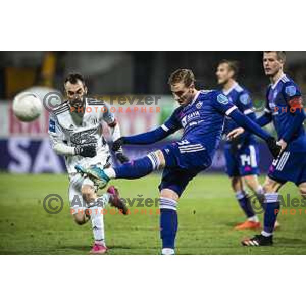 Ziga Kous vs Zan Kolmanic in action during Prva liga Telekom Slovenije football match between Maribor and Mura in Ljudski vrt, Maribor, Slovenia on December 17, 2020