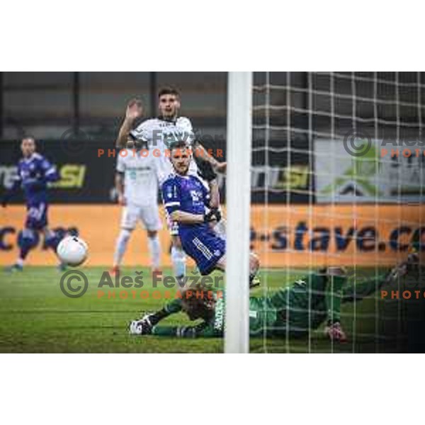 Rudi Vancas Pozeg in action during Prva liga Telekom Slovenije football match between Maribor and Aluminij in Ljudski vrt, Maribor, Slovenia on December 20, 2020