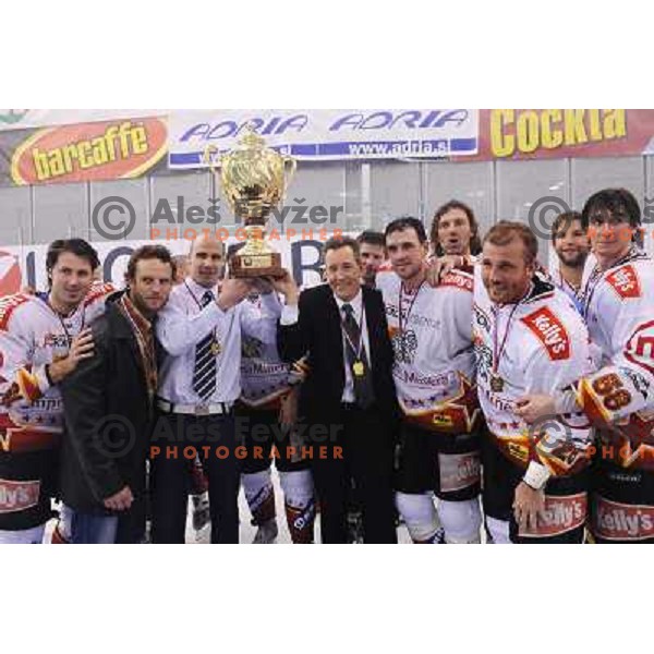 Jesenice celebrate winning the slovenian championship at Ice Hockey match ZM Olimpija - Acroni Jesence - Fourth game of the final of the Slovenian championship ,played in Hala Tivoli Ljubljana 09.04.2008, Jesenice won 2:1 and won the series with 4:0 