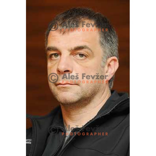 Matjaz Kopitar at press conference after arrival with his son, hockey player Anze Kopitar to airport Joze Pucnik Ljubljana . 10.04.2008 