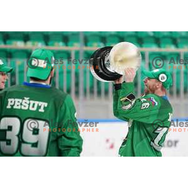 Ales Music and Players of SZ Olimpija, Winners of Alps league 2021 celebrate in Hala Tivoli, Ljubljana, Slovenia on April 24, 2021