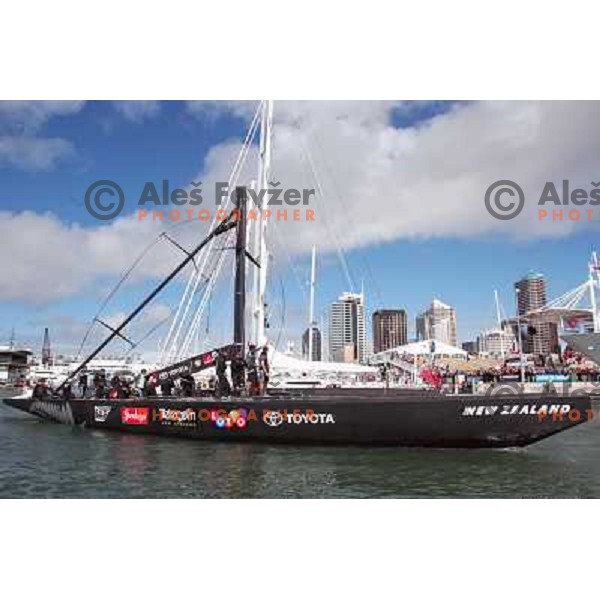 at America\'s Cup Final sailing match race between team New Zealand and team Alinghi in Auckland, New Zealand on March 2, 2003. Team Alinghi defeated Team New Zealand 5:0