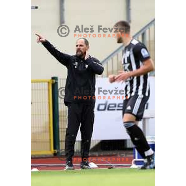 Head coach Ante Simundza during Prva Liga Telemach football match between Domzale and Mura in Domzale, Slovenia on August 29, 2021