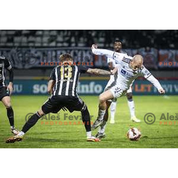 Ognjen Mudrinski in action during Prva liga Telemach football match between Mura and Maribor in Fazanerija, Murska Sobota, Slovenia on November 28, 2021. Photo: Jure Banfi/www.alesfevzer.com