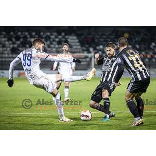 Nino Zugelj vs Nik Lorbek in action during Prva liga Telemach football match between Mura and Maribor in Fazanerija, Murska Sobota, Slovenia on November 28, 2021. Photo: Jure Banfi/www.alesfevzer.com