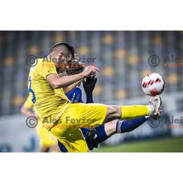 in action during Prva liga Telemach football match between Maribor and Domzale in Ljudski vrt, Maribor, Slovenia on December 11, 2021. Photo: Jure Banfi/www.alesfevzer.com