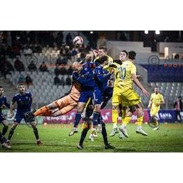 in action during Prva liga Telemach football match between Maribor and Domzale in Ljudski vrt, Maribor, Slovenia on December 11, 2021. Photo: Jure Banfi/www.alesfevzer.com
