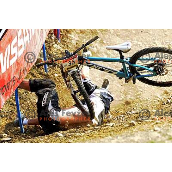 Crash of Pirman at UCI mountain bike World Cup 2008, 4-cross race in Maribor, Slovenia 10.5.2008 
