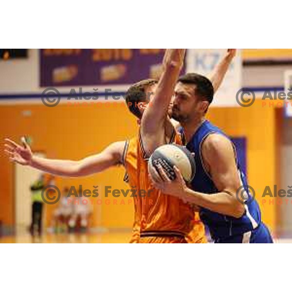 Simo Atanackovic in action during Nova KBM league match between Helios Suns and Terme Olimia Podcetrtek in Domzale, Slovenia on January 22, 2022