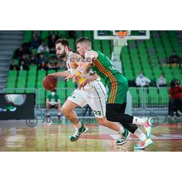 Edo Muric in action during 7days EuroCup basketball match between Cedevita Olimpija and Frutti Extra Bursaspor in Arena Stozice, Ljubljana, Slovenia on February 2, 2022. Photo: Jure Banfi/www.alesfevzer.com