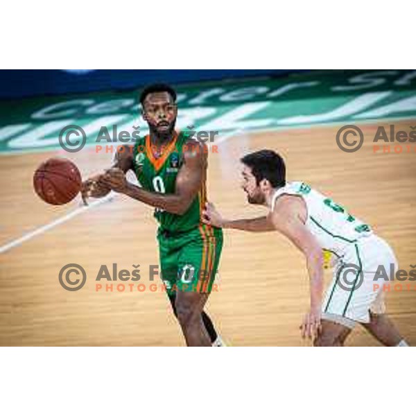 Jacob Pullen in action during 7days EuroCup basketball match between Cedevita Olimpija and Frutti Extra Bursaspor in Arena Stozice, Ljubljana, Slovenia on February 2, 2022. Photo: Jure Banfi/www.alesfevzer.com