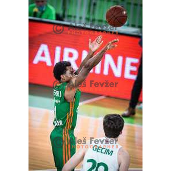 Yogi Ferrell in action during 7days EuroCup basketball match between Cedevita Olimpija and Frutti Extra Bursaspor in Arena Stozice, Ljubljana, Slovenia on February 2, 2022. Photo: Jure Banfi/www.alesfevzer.com