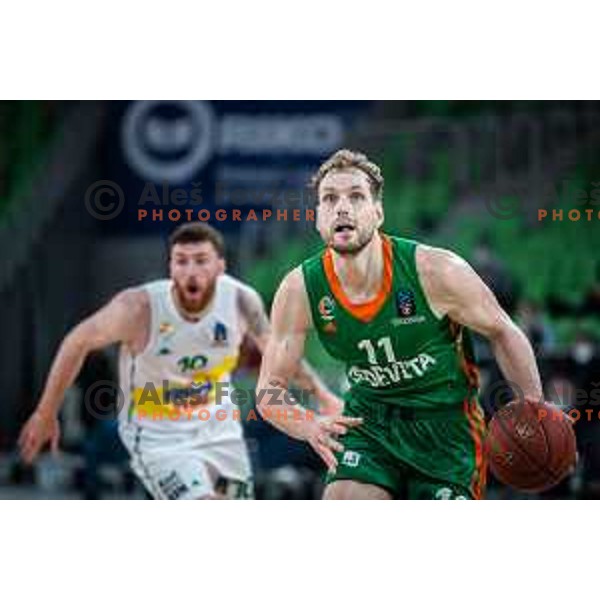 Jaka Blazic in action during 7days EuroCup basketball match between Cedevita Olimpija and Frutti Extra Bursaspor in Arena Stozice, Ljubljana, Slovenia on February 2, 2022. Photo: Jure Banfi/www.alesfevzer.com