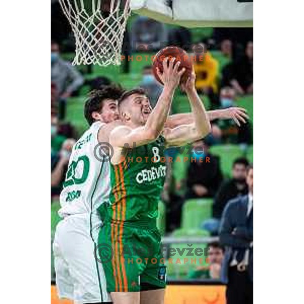 Edo Muric in action during 7days EuroCup basketball match between Cedevita Olimpija and Frutti Extra Bursaspor in Arena Stozice, Ljubljana, Slovenia on February 2, 2022. Photo: Jure Banfi/www.alesfevzer.com