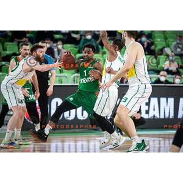 Yogi Ferrell in action during 7days EuroCup basketball match between Cedevita Olimpija and Frutti Extra Bursaspor in Arena Stozice, Ljubljana, Slovenia on February 2, 2022. Photo: Jure Banfi/www.alesfevzer.com