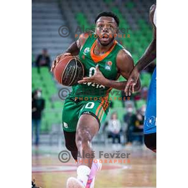 Jacob Pullen in action during ABA league basketball match between Cedevita Olimpija and Igokea in Arena Stozice, Ljubljana, Slovenia on February 6, 2022. Photo: Jure Banfi/www.alesfevzer.com