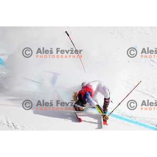 Nina O\'Brien (USA) crashed in the second run of Women’s Giant Slalom in Yanging National Alpine Centre during Beijing 2022 Winter Olympic Games, China on February 7, 2022